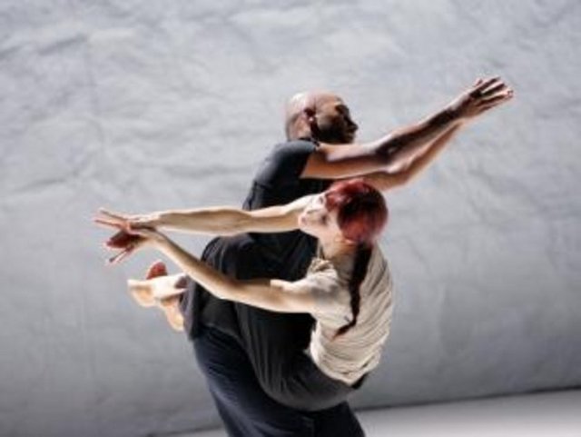 DANS: Dans okulu My Dream Dance Desole, etkinliklerine Kadınlar Günü Partisi'yle devam ediyor. Latin danslarından diskoya ve R&B'ye uzanan geniş bir yelpazede gerçekleşecek gecede birçok sürpriz olacak.