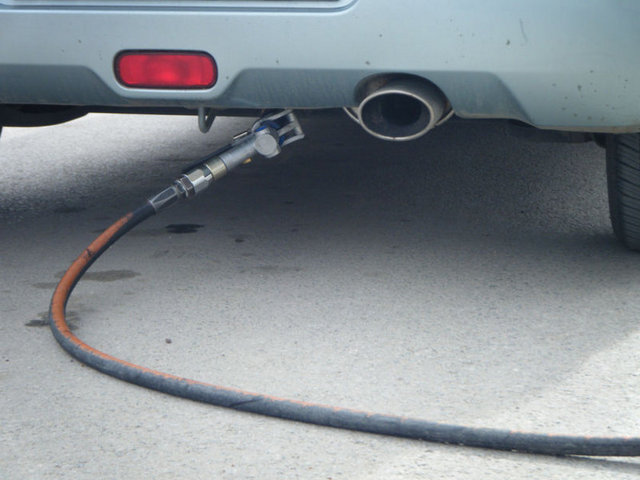 Akaryakıta karıştırılması yasak olan ve daha ucuz yollarla temin edilen katkı maddelerinin (Nafta, Gaz Yağı vb.) akaryakıta karıştırılması suretiyle standardı bozulmuş akaryakıtın tüketiciye satılması