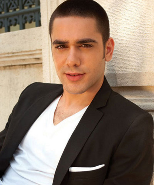 EN İYİ GENÇLİK DİZİSİ ERKEK OYUNCUSU - KADİR DOĞULU - PİS YEDİLİ