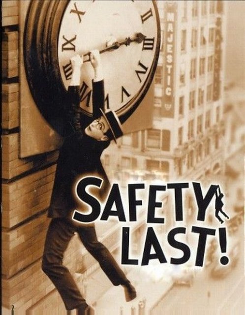4-Güvenlik Sonra Gelir (Safety Last!) (1923)  -  - Frederic S. Newmeyer ve Sam Taylor imzalı 1923 tarihli eser, sessiz sinemanın palyaçolarından Harold Lloyd'un halet-i ruhiyesini anlamak için birebir. Bir tezgahtarın başına gelenleri, polisler, sevgililer ve arkadaşlar eşliğinde ele alan bir fiziksel (slapstick) komedi şaheseri...