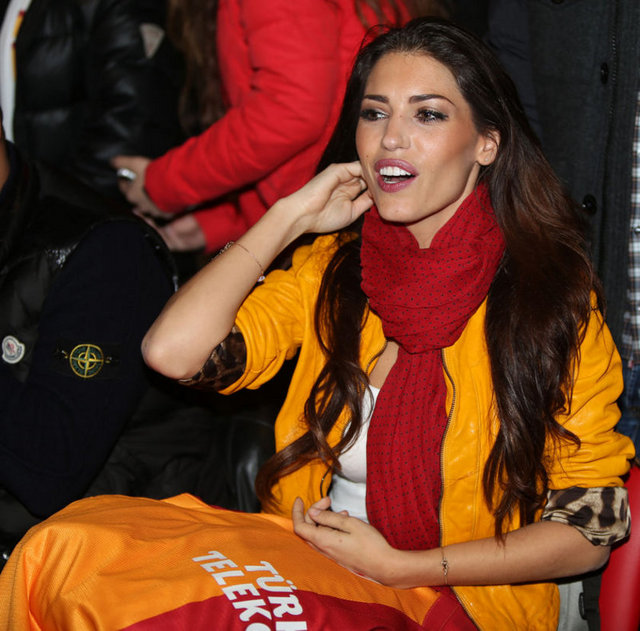 YOLANTHE CABAU