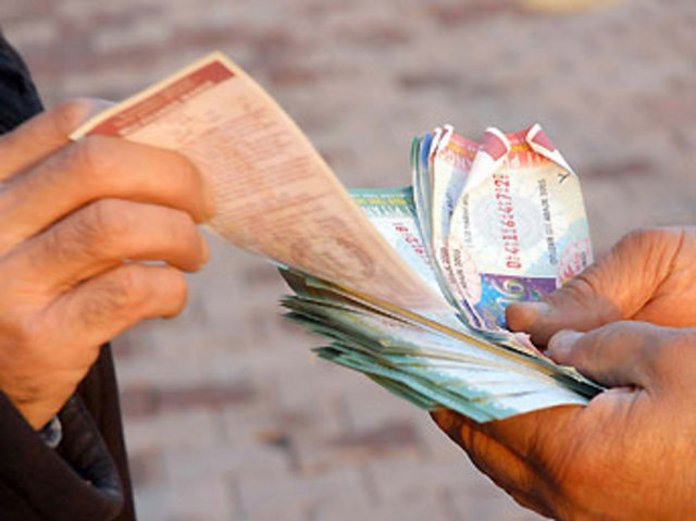 Evli ve 3 çocuk babası olan Nusrettin Çınar'a da Turhal'da Milli Piyango'dan 6 milyar lira çıktı. Önce yurt dışına giden Çınar, otobüs alarak Turhal'a şehirlerarası otobüs şirketi kurdu. İşleri iyi gitmeyen Çınar, 1995 yılında iflas etti. Çınar yaşadığı olayları şöyle anlatıyor: "Sefa kısa sürdü. 70 milyon kişinin verdiği biletlerden bir iki kişi yararlanırsa böyle olur. Hepsinin âhı var üstünde, hayrı olmaz. Sonradan araştırdım, kimseye hayır getirmemiş." -  - Şimdi işsiz olan ve emekliliğinin planlarını yapan Çınar, artık Milli Piyango bileti satın almıyor.