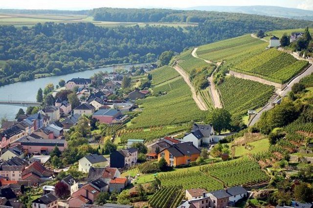 Liste ülkelerin refah seviyeleri, kişi başına düşen milli gelirleri ve sağlık hizmetleri dikkate alınarak oluşturuldu. Lüksemburg üçüncü sırada.