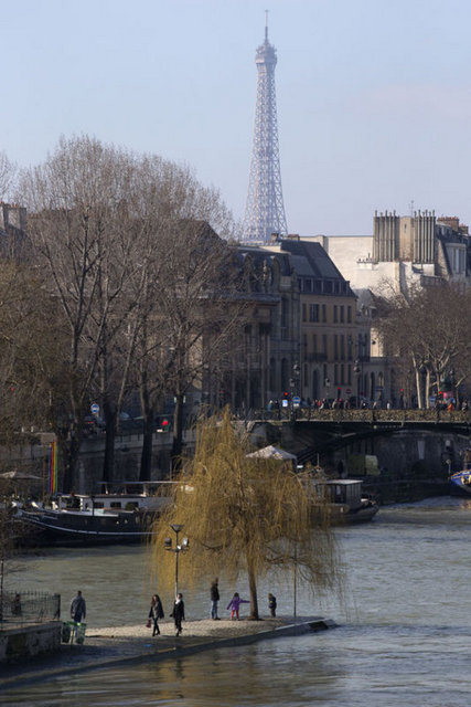 Avrupa'nın en büyük ikinci ekonomi ülkesi Fransa emeklilikte yaşanacak en iyi ülkeler arasında onuncu sırada yer alıyor.