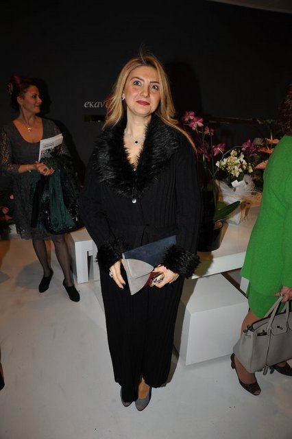 ARZU ÖZAL 