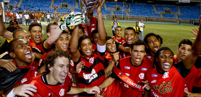 61.CR Flamengo Rio de Janeiro	Brezilya	1.585,0 -