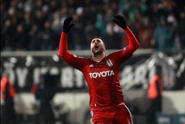 58.Beşiktaş JK İstanbul	Türkiye	1.601,5