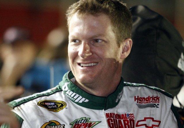 23 Dale Earnhardt Jr. (Nascar) Toplam Kazanç: 28.2 milyon dolar
