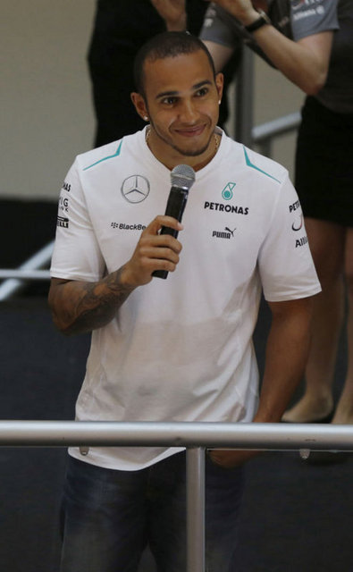 25 Lewis Hamilton (Formula) Toplam Kazanç: 28 milyon dolar