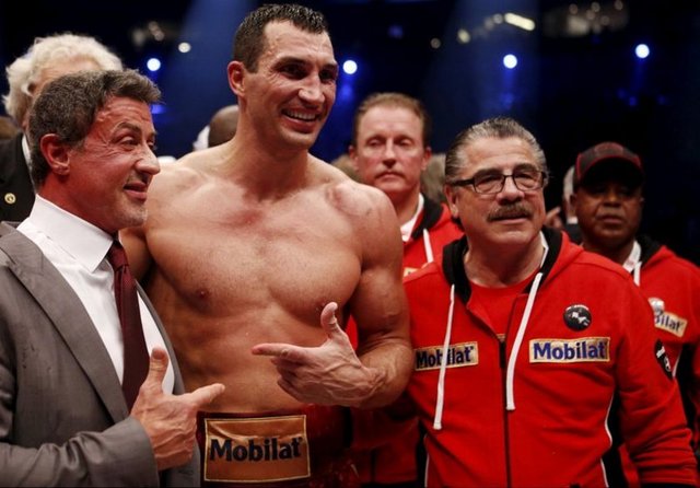 24 Wladimir Klitschko (Boks) Toplam Kazanç: 28 milyon dolar