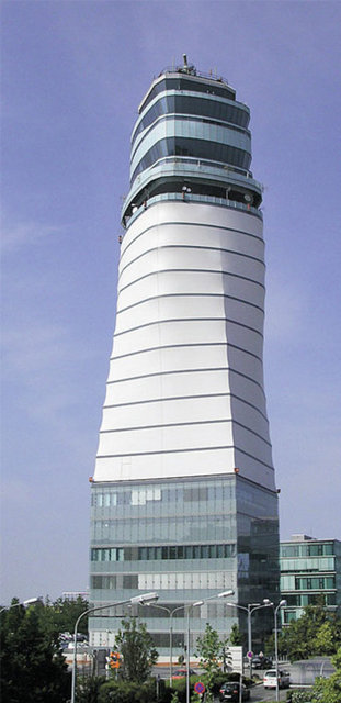 Avrupa'nın en - yüksek kulesi - Viyana'da.