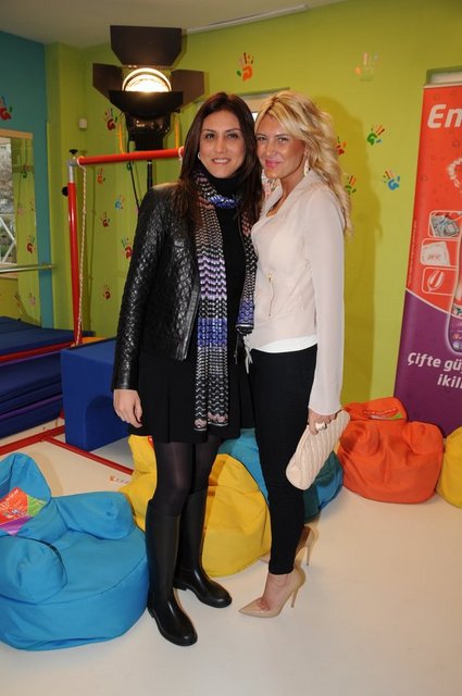 ASLI EKMEKÇİ, BURCU HATTAT