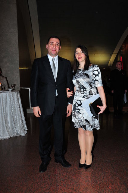 ALİ SERDAR, BERİL METE