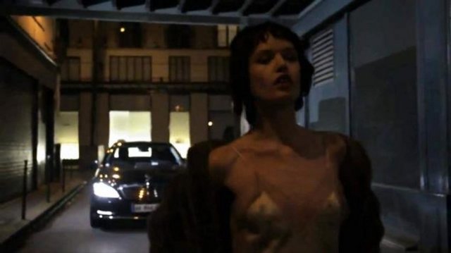Oldukça ses getiren bu reklam filmi başta Femen olmak üzere birçok feminist gruptan ve kadınlardan tepki topladı.