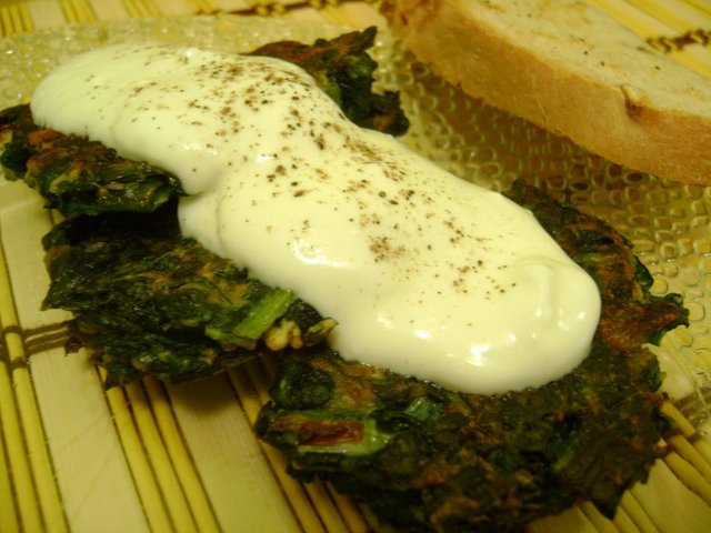 Çocuklarınız yemek seçiyorsa, onlara ıspanağı daha körpe olanlarından tanıtmaya başlayabilirsiniz. -