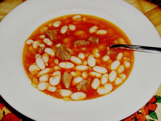 Siyah, barbunya ve diğer nişastalı fasulyelerin hoş ve yumuşak bir dokusu vardır, seçici yiyicilerin bağımlısı olması daha kolaydır.