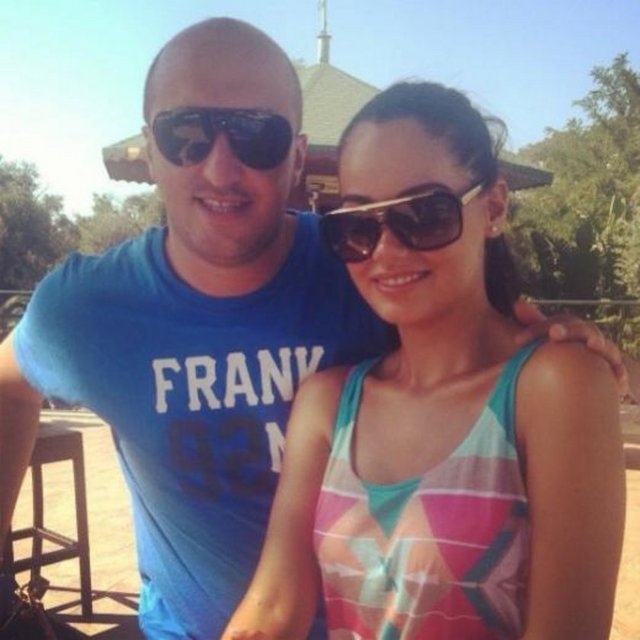 Adriana Lima'ya benzerliğiyle dikkat çeken Fatmagül Fakı, yeni aşkı iş dünyasında buldu. Adı daha önce Tuncay Şanlı ile anılan Fakı, işadamı Samet Köse ile görüşmeye başladı.