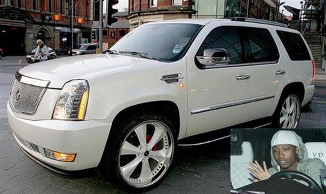 EL HADJI DIOUF - CADILLAC ESCALADE