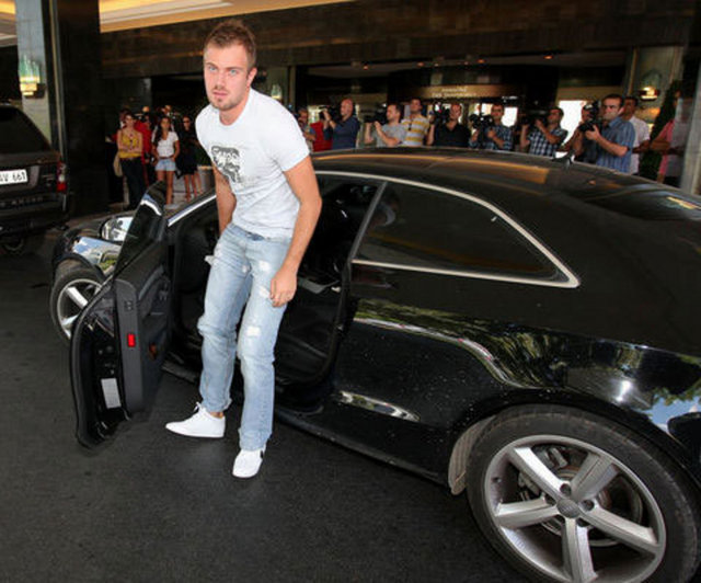 MERT GÜNOK - AUDİ A5