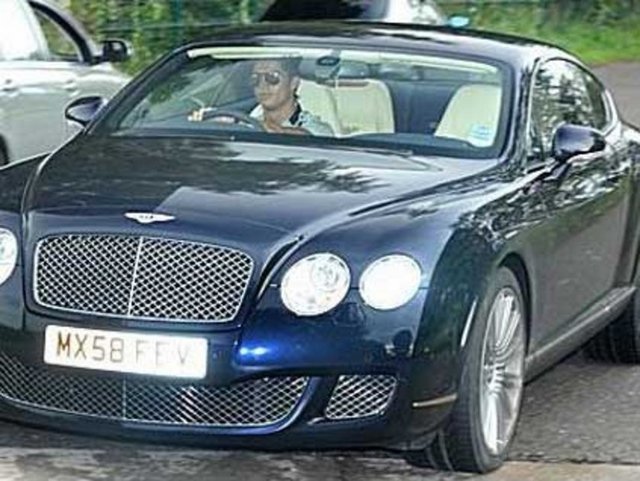 RONALDO - BUGATTİ VEYRON