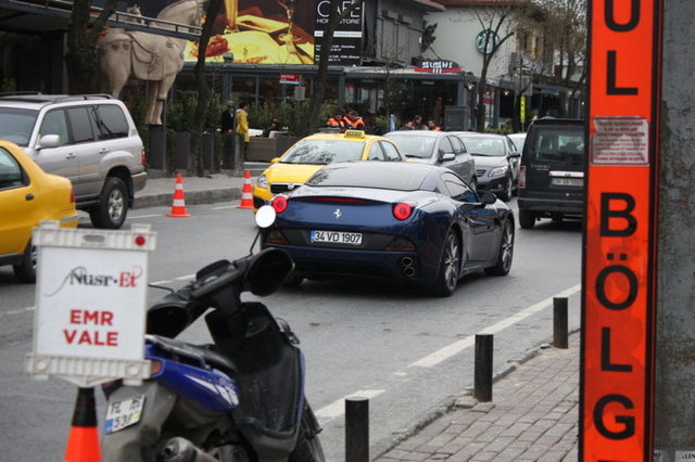 VOLKAN DEMİREL - Ferrari California