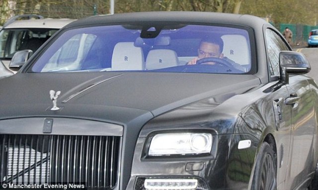 Memphis Depay - Black Rolls Royce Wratih