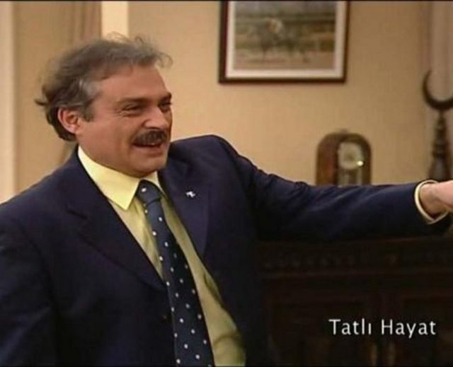 İhsan Yıldırımlar - Haluk Bilginer - TATLI HAYAT -  - Tatlı Hayat dizisindeki kuru temizlemeci İhsan bey'i Haluk Bilginer'den başka  -  - kim daha iyi canlandırabilirdi ki... -