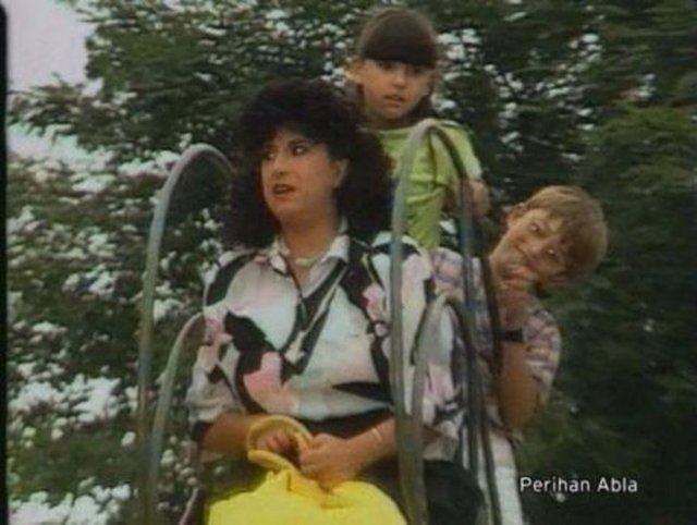 Perihan Abla - Perran Kutman - PERİHAN ABLA -  - Efsane olmuş dizi karakterlerinden biri de Perran Kutman'ın canlandırdığı  -  - Perihan Abla karakteri... -