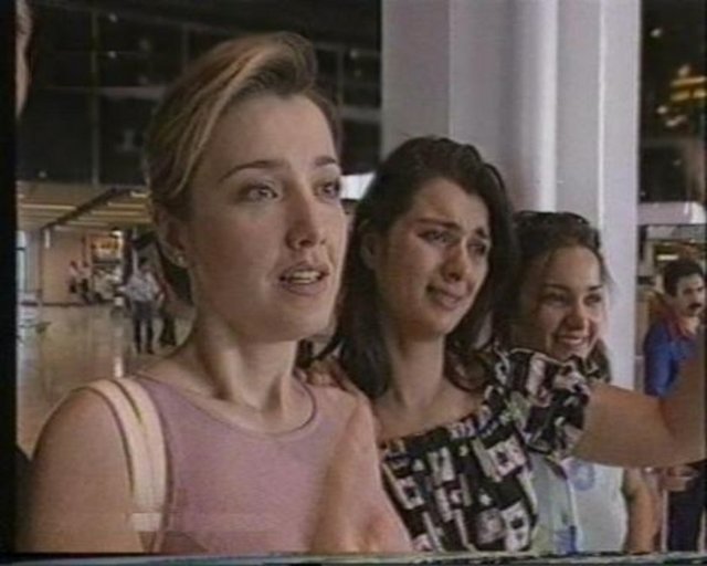 Pervin - Berna Laçin - BÖYLE Mİ OLACAKTI -  - Uzun yıllar ekran macerasını devam ettiren ve 3 okul arkadaşın hayat hikâyesini  -  - anlatan 'Böyle mi Olacaktı'daki Doktor Pervin sevilen karakterlerden... -