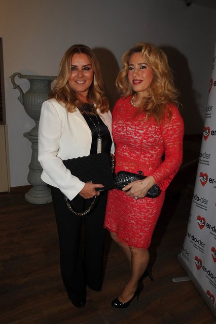 NURAY FENERCİOĞLU, JÜLİDE ÖNENGÜT