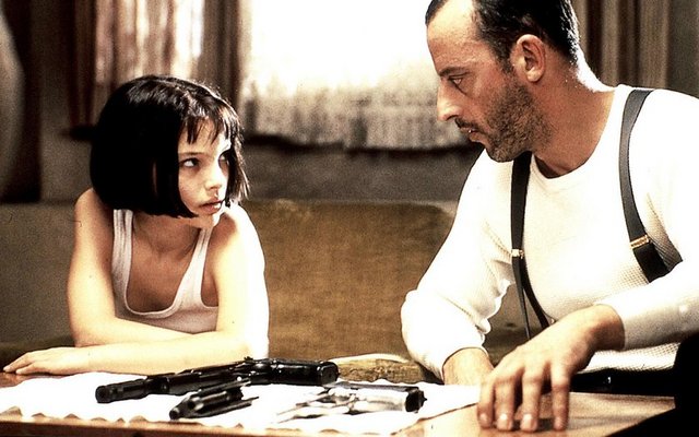 Leon Mathilda: Hayat hep böyle zor mudur, yoksa sadece çocuk olduğunda mı böyle gelir? Leon: Hep böyledir