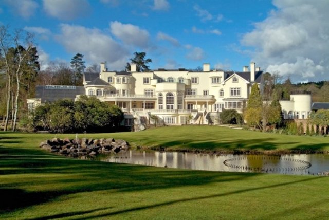 9. Updown Court, Surrey- 138 Milyon Dolar