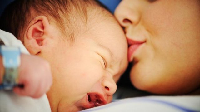 (Benim) ilk göz ağrım "The first pain of my eye"