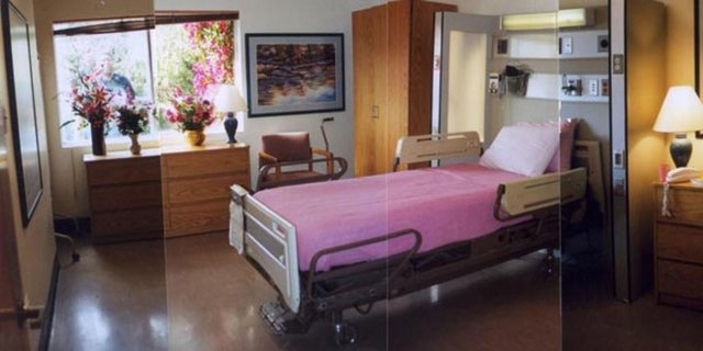 Hastanede Gizemli Olaylar Güney Afrika'nın Cape Town Şehri'ndeki bir hastanede gizemli olaylar oluyordu. Üstelik ölümlerin hepsi, cuma günleri 311 numaralı yoğun bakım odasında gerçekleşiyordu. Hemşireler ve doktorlar buna bir çözüm bulamayınca, devreye polis girdi. Araştırmalar sonuç vermedi. Sır ölümlere uzun süre açıklama getirilemedi. Uzmanlar, odanın havasını bakteriyolojik olarak kontrol ettiler. Sonuç sıfırdı. Bu arada ölümler devam etti. Sonunda oda sürekli olarak gözetim altına alındı ve neden ortaya çıktı. Cuma sabahları saat 06.00'da odaları temizleyen görevli, hastanın başındaki solunum cihazının fişini çekerek elektrik süpürgesinin fişini takıyordu.