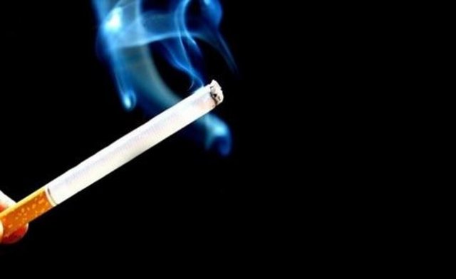 Damarlara ve kalbe zararı açısından sigara ve tütün ürünleri de uzak kalınması gerekenlerden.