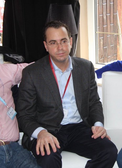MURAT ÖZYEĞİN
