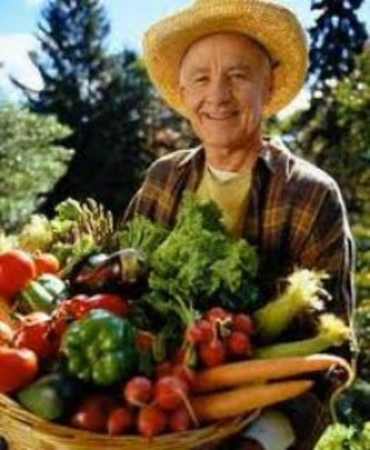 Türk toplumu eğer şişmansa, hastaysa, göbeği varsa, şeker veya kalp hastasıysa, kiloluysa, depresyon hastasıysa, kanseri varsa, Alzheimer'ı varsa şeker, tatlı tüketmeyecek.