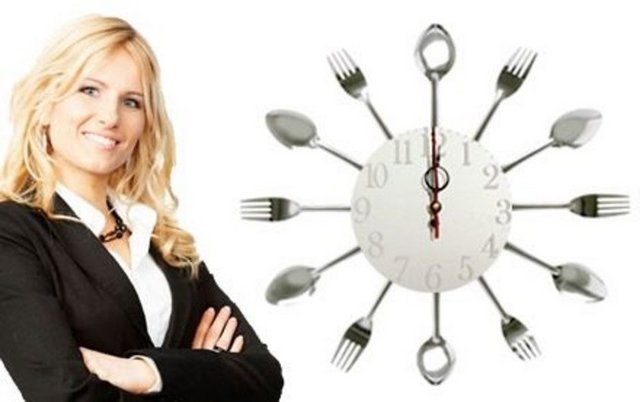 "Saat 20.00'den sonra yemek yememeli" - "Saat 20.00'den sonra bir şey yenmeyecek. Çay veya ayran içebilir. Çaylar şekersiz olmak şartıyla sağlıklıdır, ama kaynatılmayacak, demlenecek."