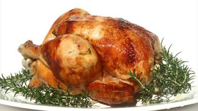 "Hazır çorba, ketçap, mayonez, çiftlik tavukları mutfağa sokulmamalı" - "Bazı yiyecekler kesinlikle mutfağa sokulmamalı. Her türlü ekmek, simit, pasta, her tür tost, pirinç pilavı, patates, mısır, her tür galeta ve her cins bisküvi, makarna, börek, poğaça, açma, şeker, çikolata, reçeller, şuruplar, bal ve pekmezler, bütün suni tatlandırıcılar, hazır ve taze sıkılmış meyve suyu, gazlı içecekler, enerji içecekleri, her türlü kızartma, bütün hazır çorbalar, sucuk, salam, sosis gibi işlem görmüş et ürünleri, tütsülenmiş etler, süt tozu, krema, mayonez, ketçap, hazır soslar, marketlerde sunulan kapalı çiftlik tavukları, karpuz ve kavun gibi doğal da olsa fazla miktarda şeker içeren, glisemik indeksi yüksek meyvelerden uzak durulmalı."