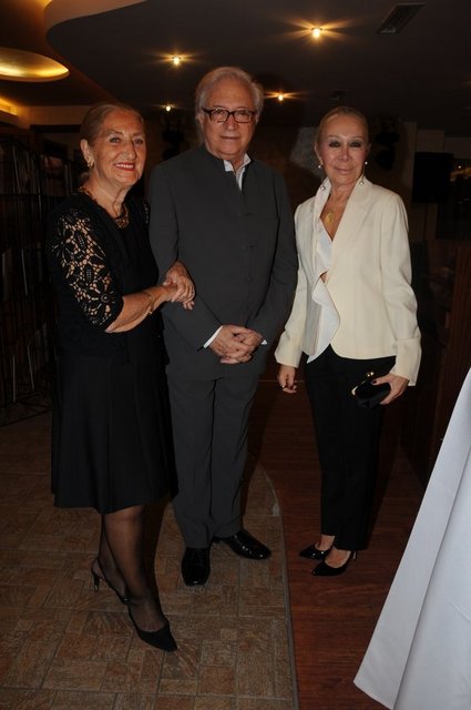 ELÇİN GÜMRÜKÇÜOĞLU, YILDIRIM MAYRUK, AYŞE AZİZOĞLU