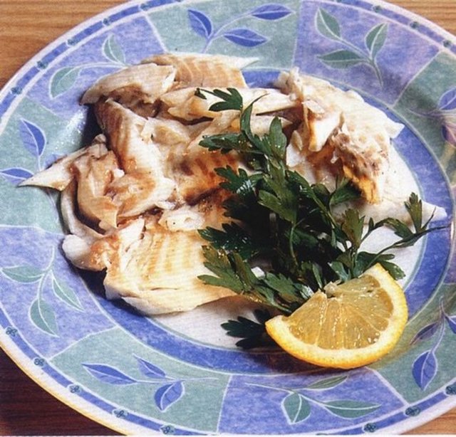 Yumurta yemekten bıkanlar, kuzey ülkelerinde olduğu gibi soğuk balık yiyebilir.