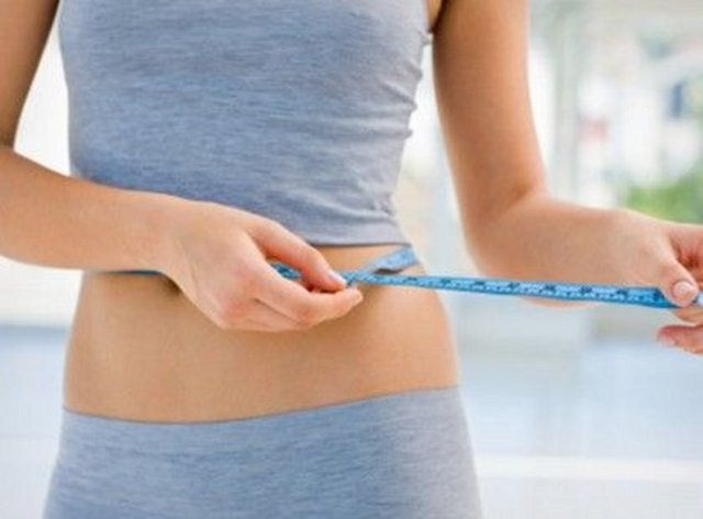 "Oysa sık sık yemek, sürekli ensülin hormonu salgılanmasına sebep oluyor ve farkında olmadan yağları eriten leptin hormonunun salgılanmasına engel olunuyor!"