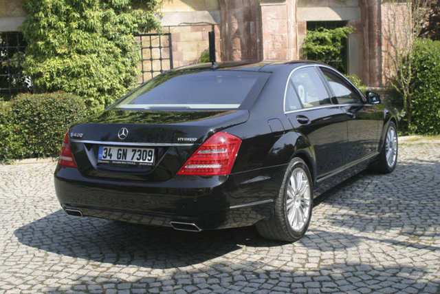 Mercedes S400