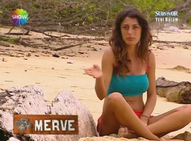 Survivor galiplerinden Merve Oflaz adada sadece kilo kaybetmekle kalmadı...