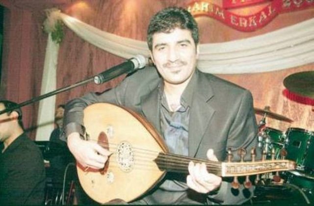 İBRAHİM ERKAL - GARSON