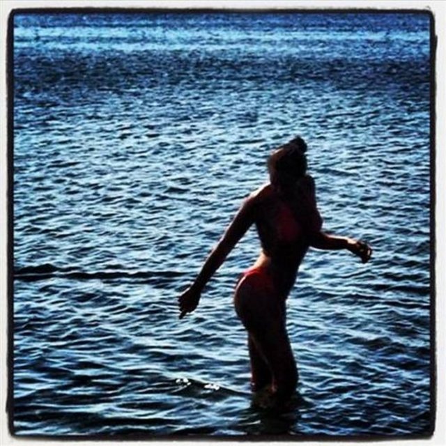 EDA TAŞPINAR - Simsiyah olma vakti  -