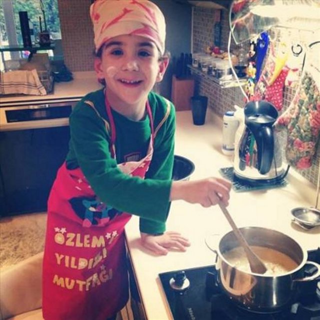 ÖZLEM YILDIZ SERTER - Minik şefim benim -