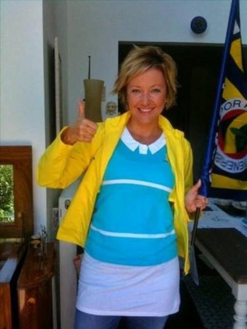 BERNA LAÇİN - Haydi Fenerim taraftar hazır ol -  -