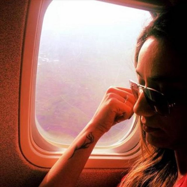 ÖYKÜ GÜRMAN  Sessiz