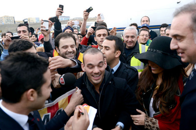 WESLEY SNEIJDER - YOLANTHE CABAU